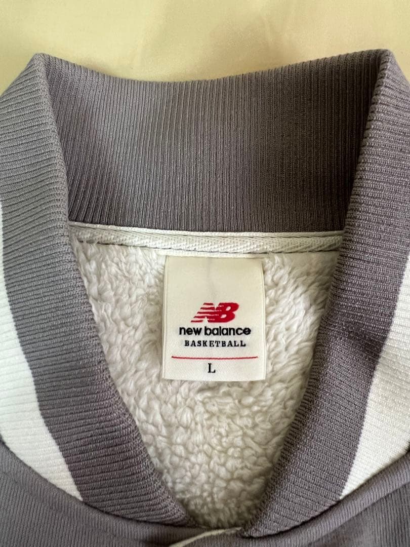 NEW BALANCE バスケットボール　 スタジャン風ジャケット