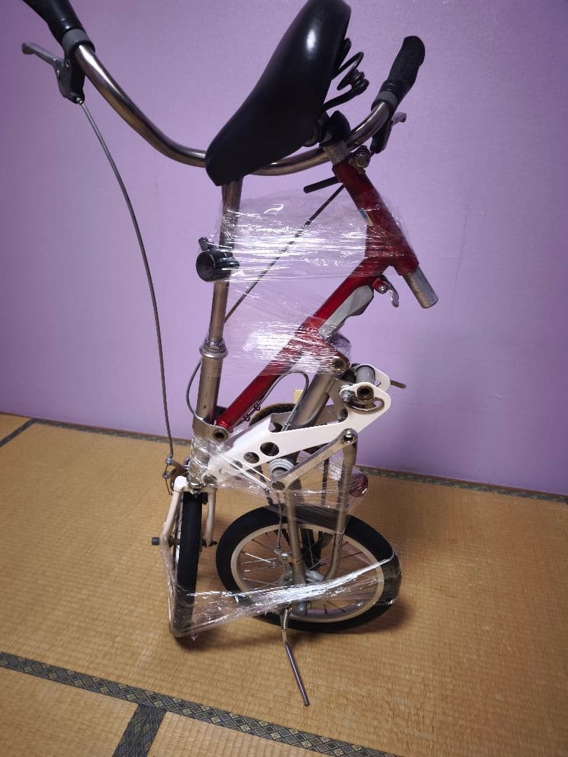 再々値下げ 折りたたみ自転車 レッドとシルバー
