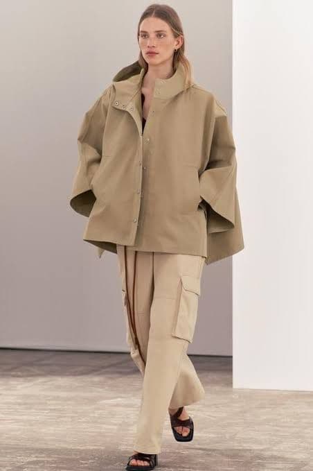 【新品】ZARA フード付きケープ Mサイズ
