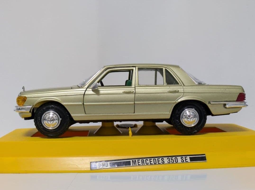 ゆーゆー無言取引OK GAMA ベンツ 350SE + コーギー ルノー