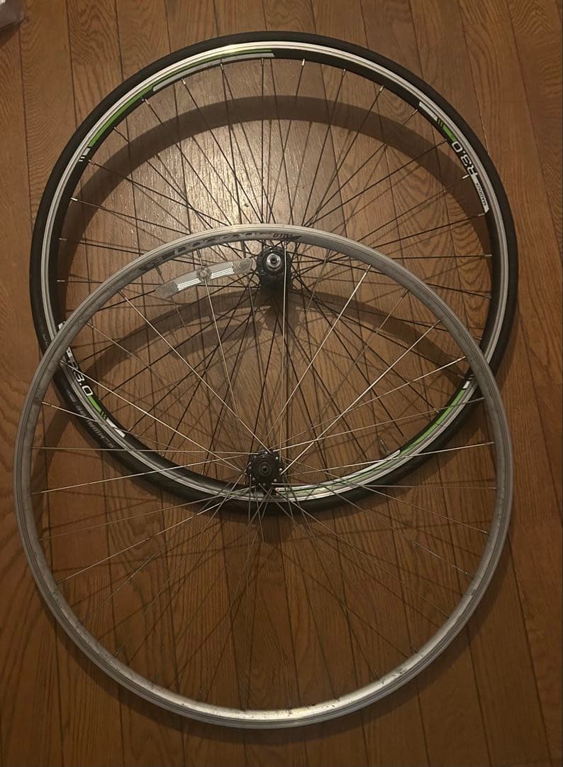 ロードバイク　自転時　ホイール　700c