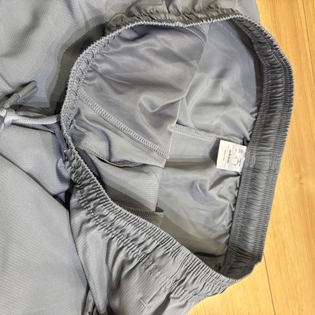 新品　アディダス　adidas 上下セット　グレー　ウーブン　ウインド　2XL