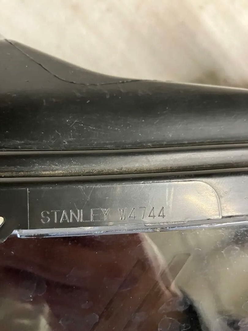 中古品　ホンダ　CR-V LEDヘッドライト　STANREY W4744