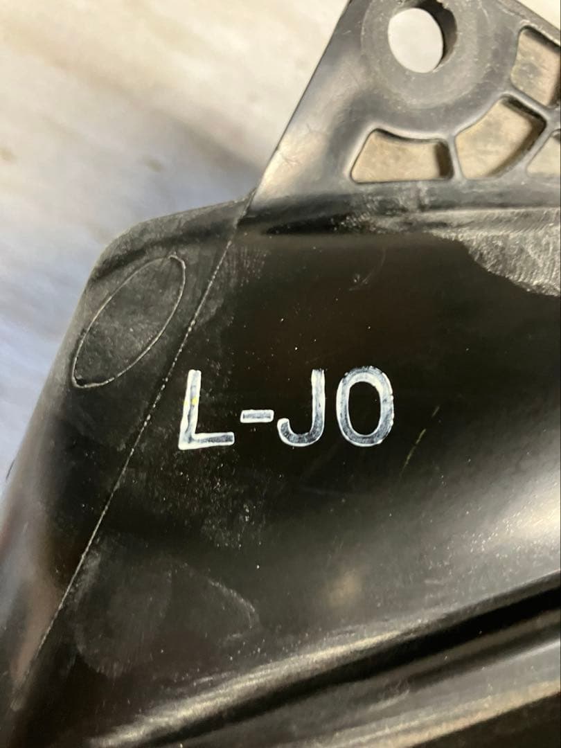 中古品　ホンダ　CR-V LEDヘッドライト　STANREY W4744