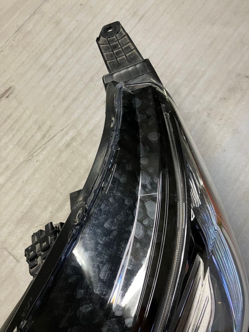 中古品　ホンダ　CR-V LEDヘッドライト　STANREY W4744