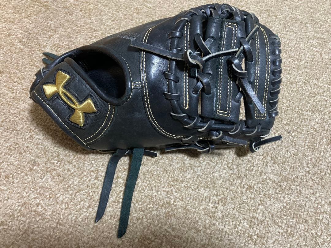 UNDER ARMOUR アンダーアーマー 少年軟式 ファーストミット 黒