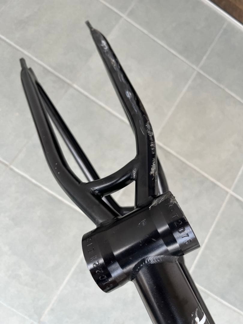 CULT BACKCHECK BMXフレーム　20.75