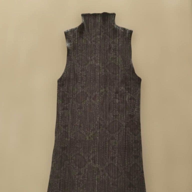 PLEATS PLEASEイッセイミヤケ　ロングワンピース　ヘビ柄　ブラウン