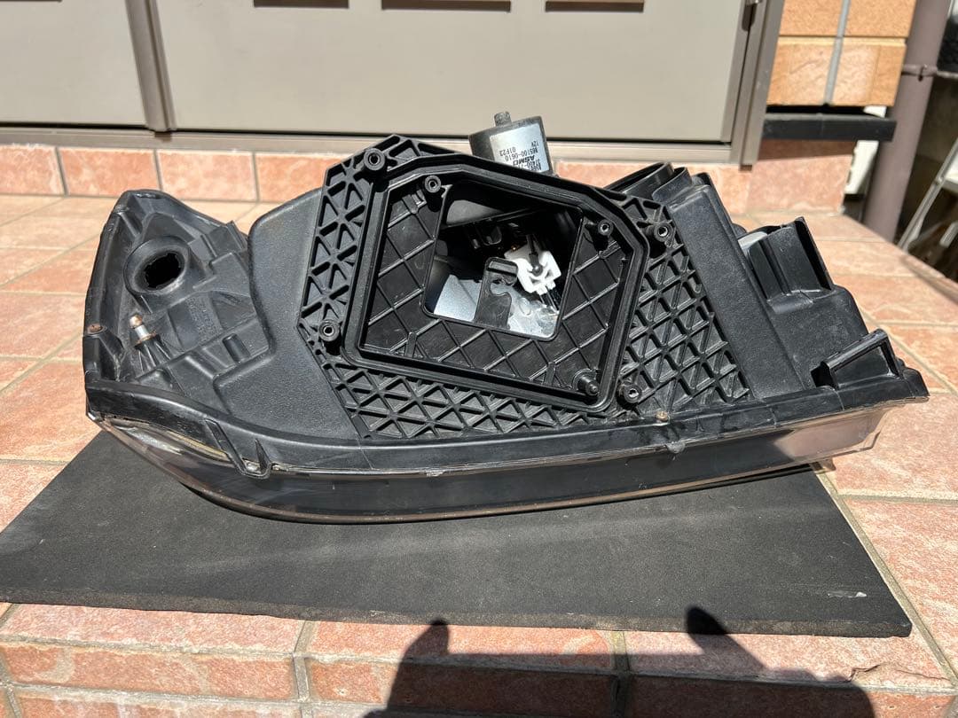 トヨタ クルーガー 後期 HID ヘッドライト 左右セット 純正 KOITO