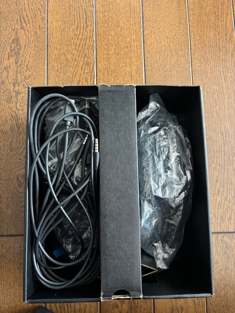 logicool G933s ワイヤレスゲーミングヘッドセット　値下げ対応可