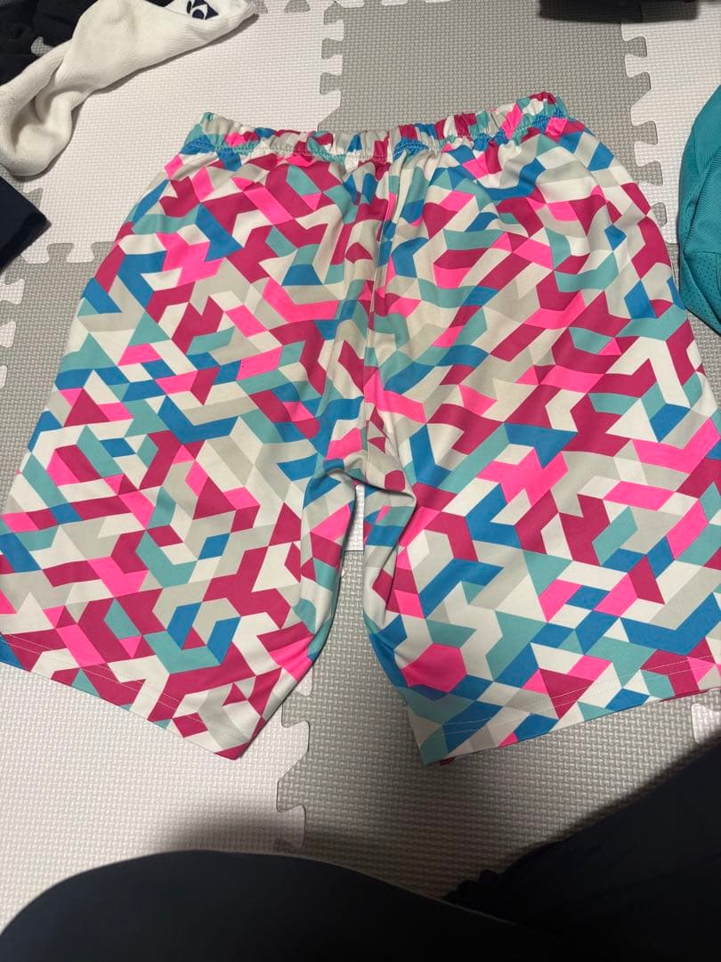 YONEX 幾何学模様パンツ