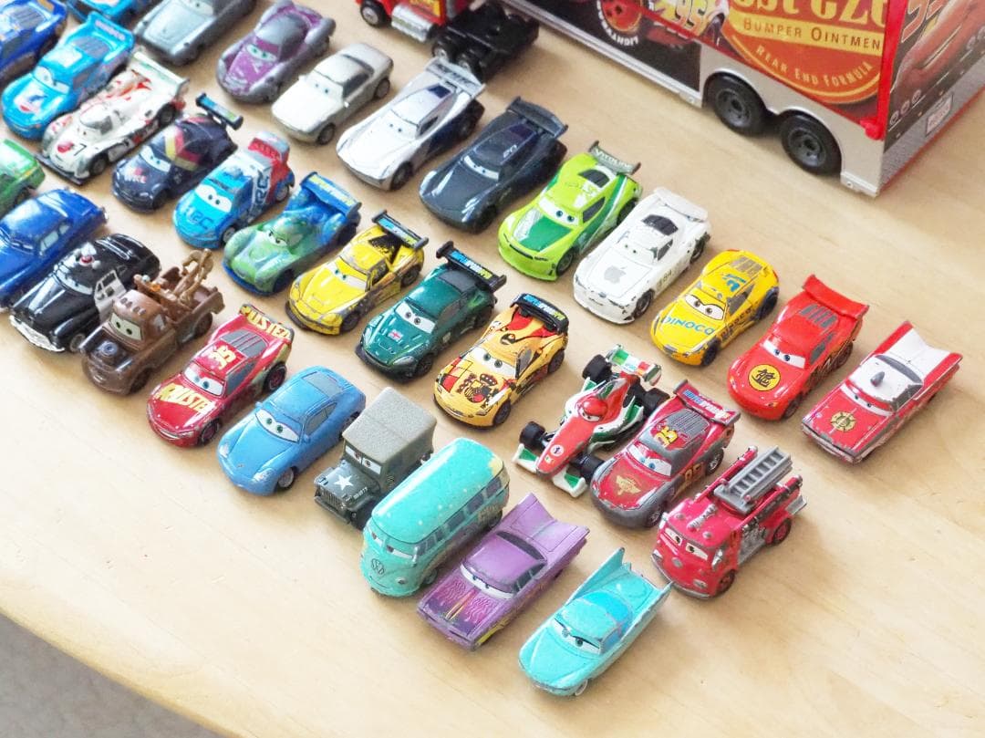廃盤カーズトミカ★40台セット ミニカー カーズの仲間達 まとめ売り ダブりなし