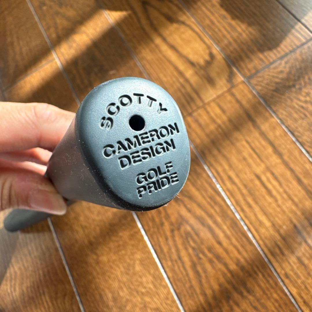 Scotty Cameron グレー　中古グリップ　本物です