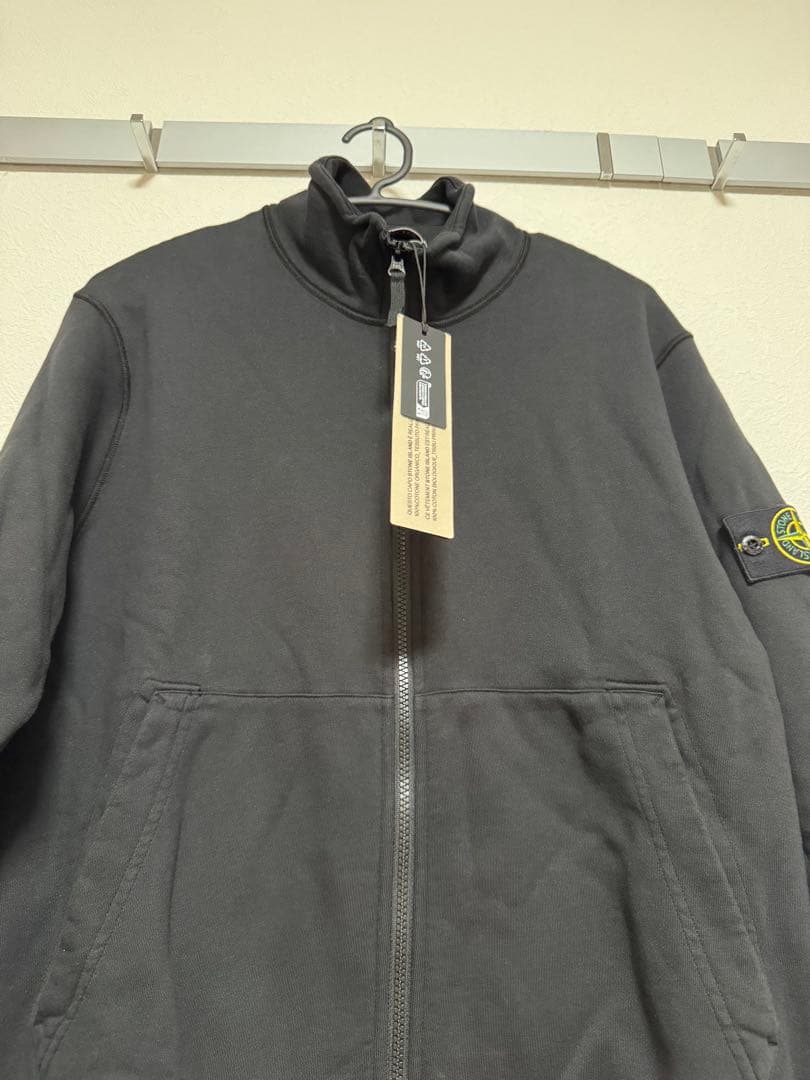 【新品】Stone  ブラック ジップアップジャケット