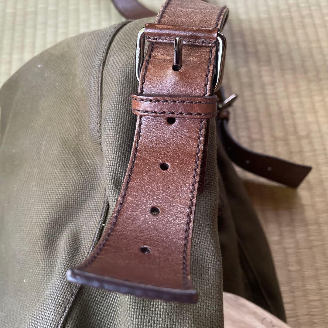 GUCCI グッチ限定　肩掛けバックキャンバス×レザー カーキ