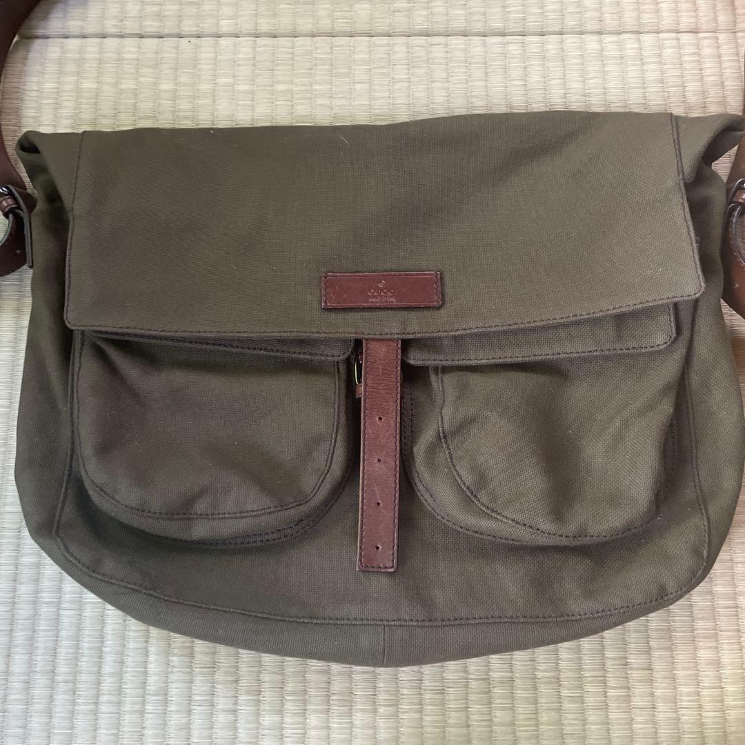 GUCCI グッチ限定　肩掛けバックキャンバス×レザー カーキ