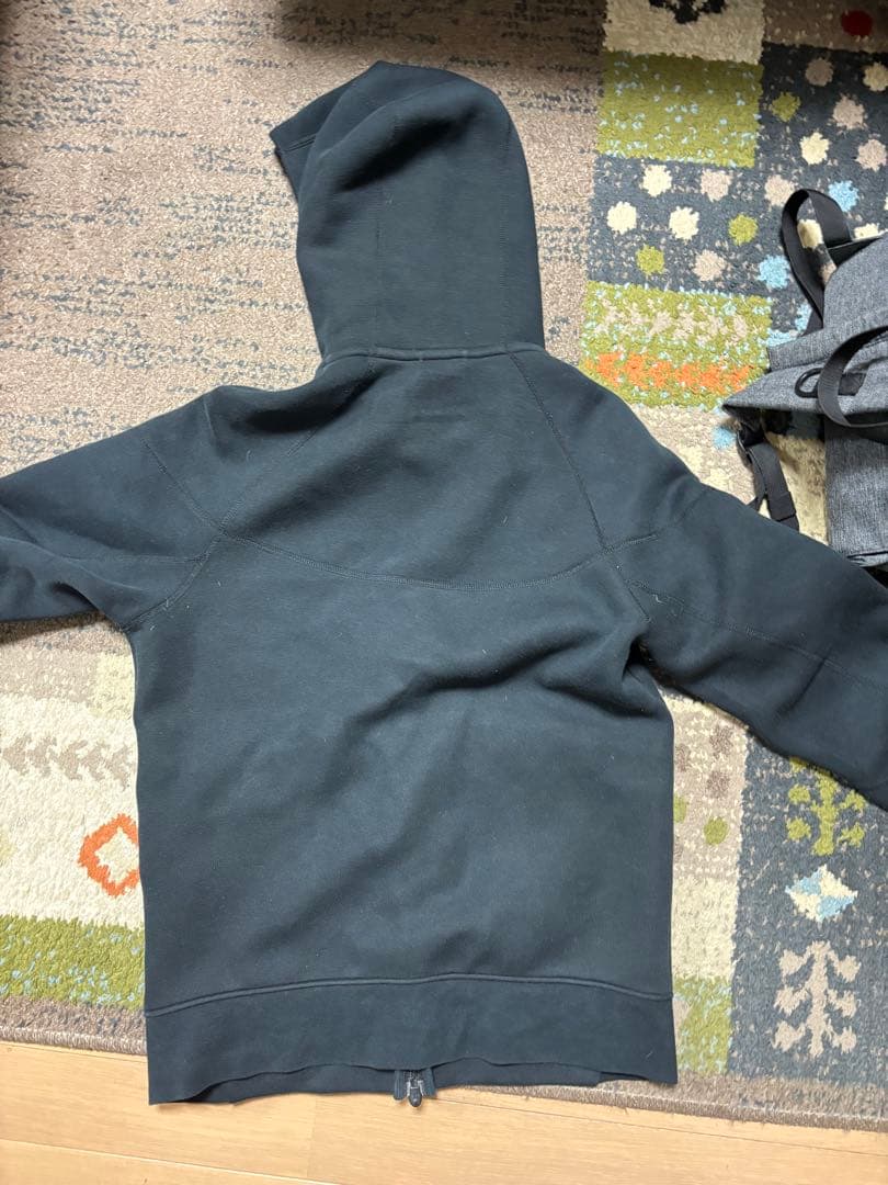 NIKE テックフリースsサイズ　セットアップ