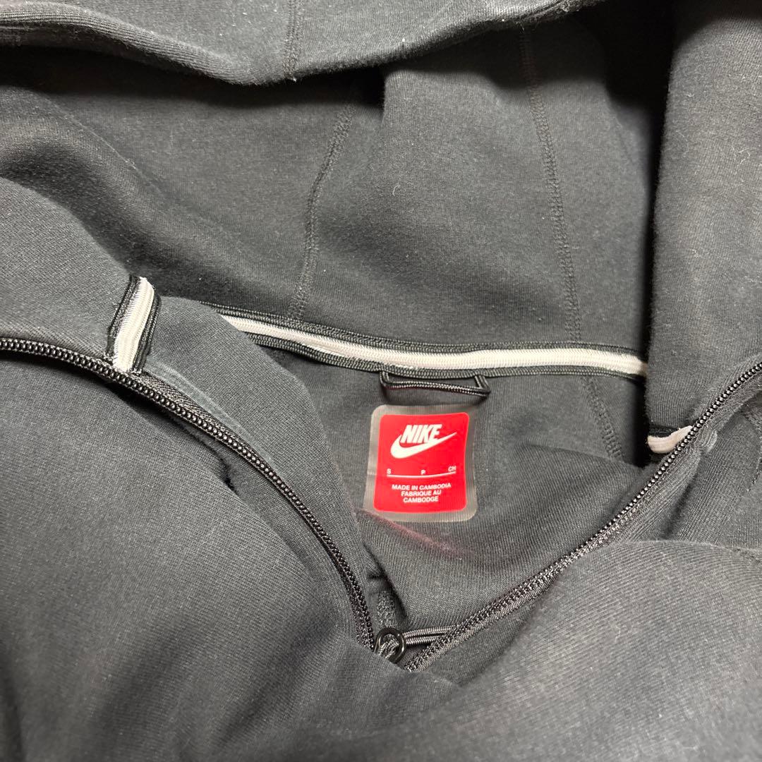 NIKE テックフリースsサイズ　セットアップ