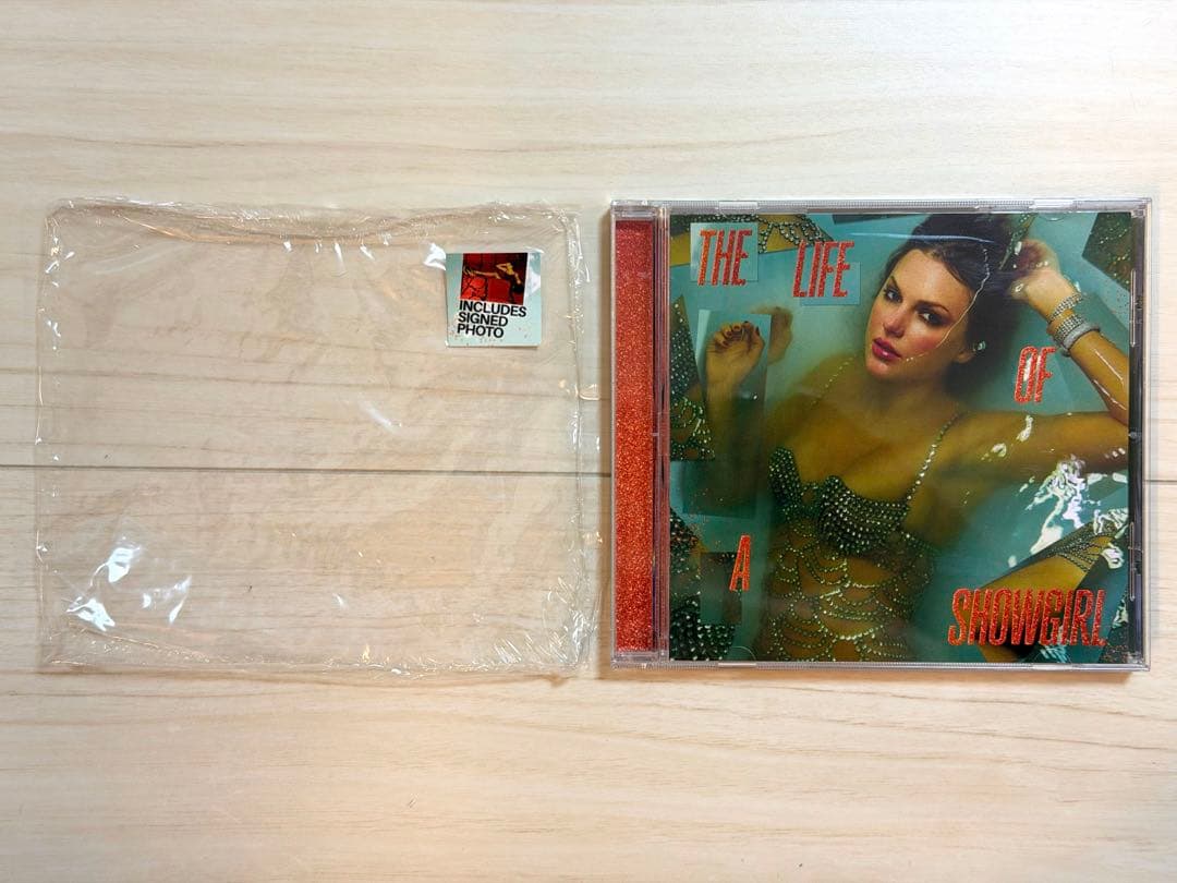 直筆サイン入り Taylor Swift TLOAS CDアルバム Photo4