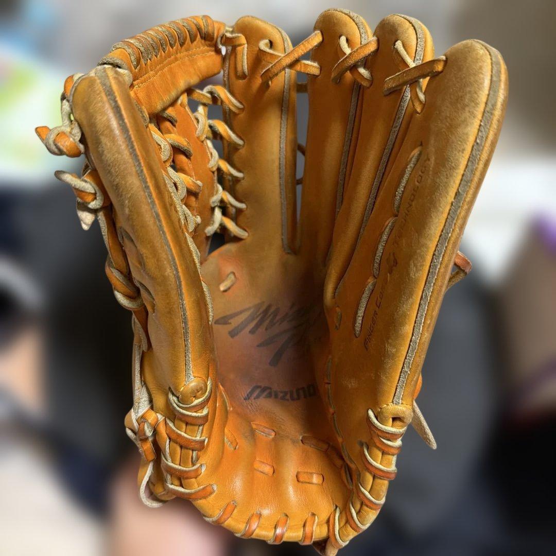ミズノプロ硬式用 外野手用グローブ(イチロー選手モデル)