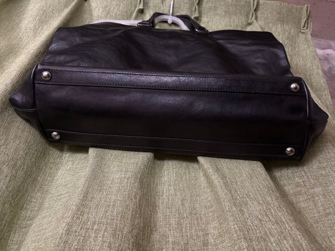 トモ0305　PRADA 黒レザートートバッグ