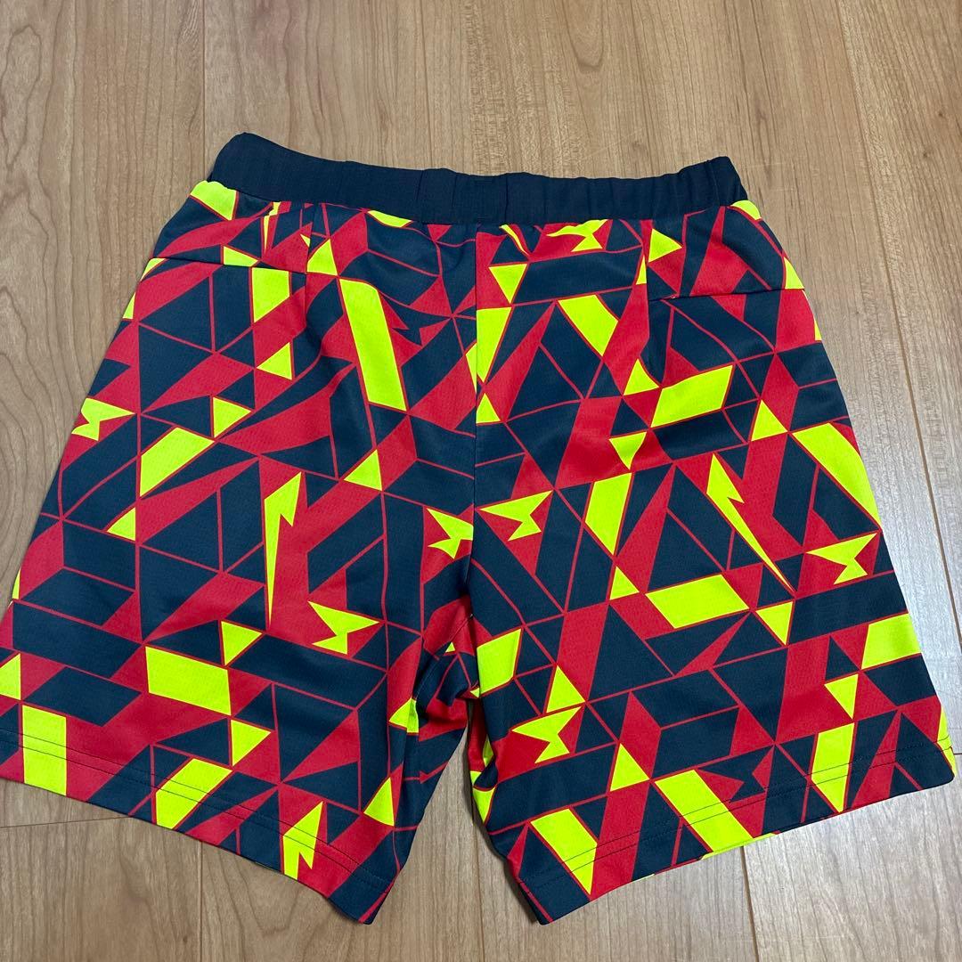 YONEX バドミントンパンツ Mサイズ 赤/黒/黄