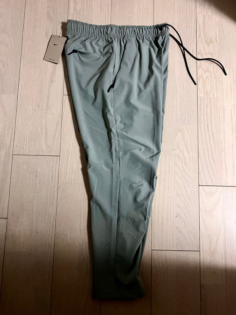 ナイキ メンズ Dri-FIT ストレートレッグ ヴァーサタイルパンツ M 新品