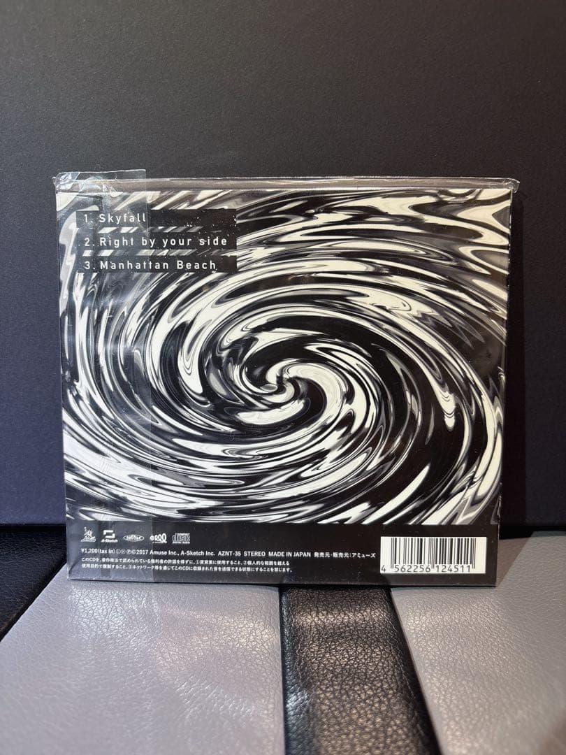 【正規品】ONE OK ROCK Skyfall 会場限定CD