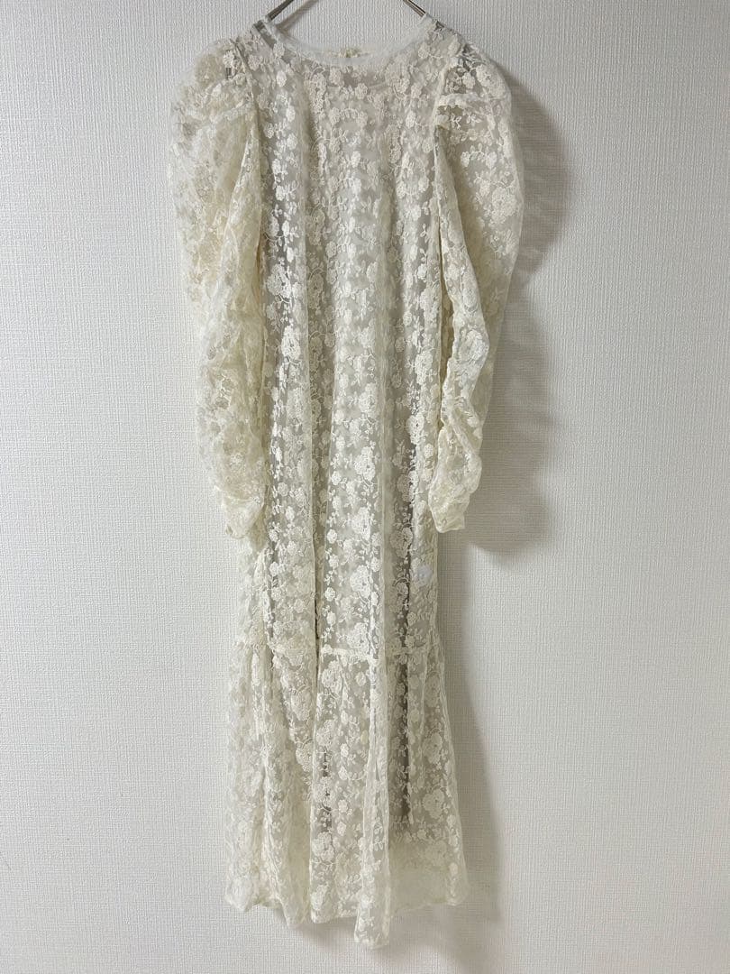 hinari フラワー刺繍チュールレースワンピース