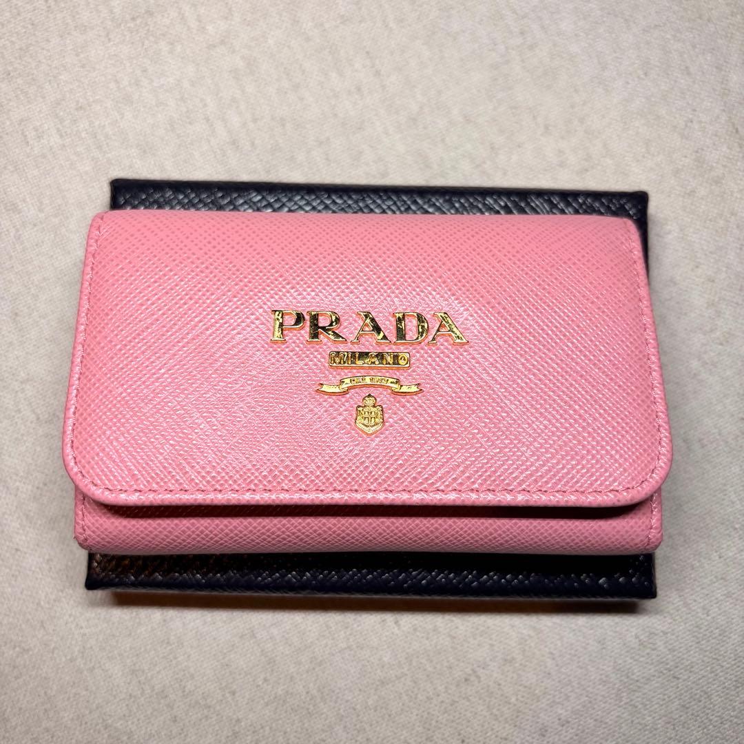 【美品】PRADA キーケース ピンク 正規品 ギャランティカード付