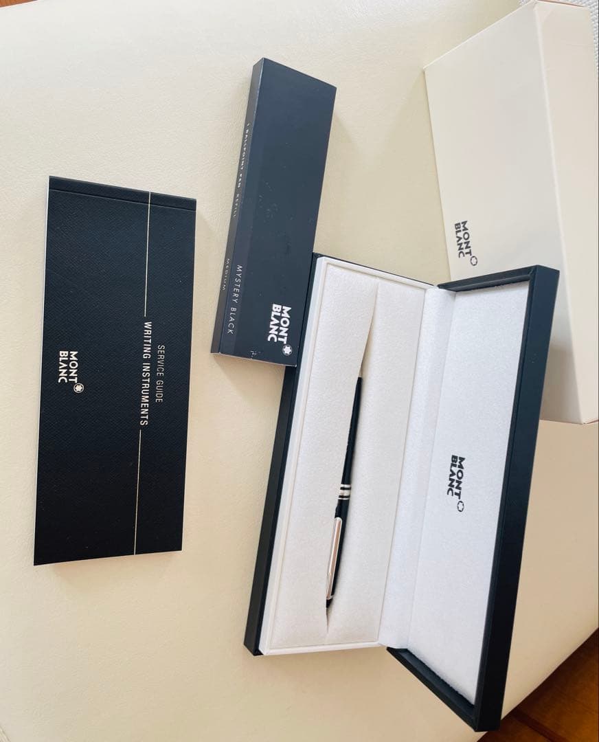 新品　MONT BLANC ブラックボールペン
