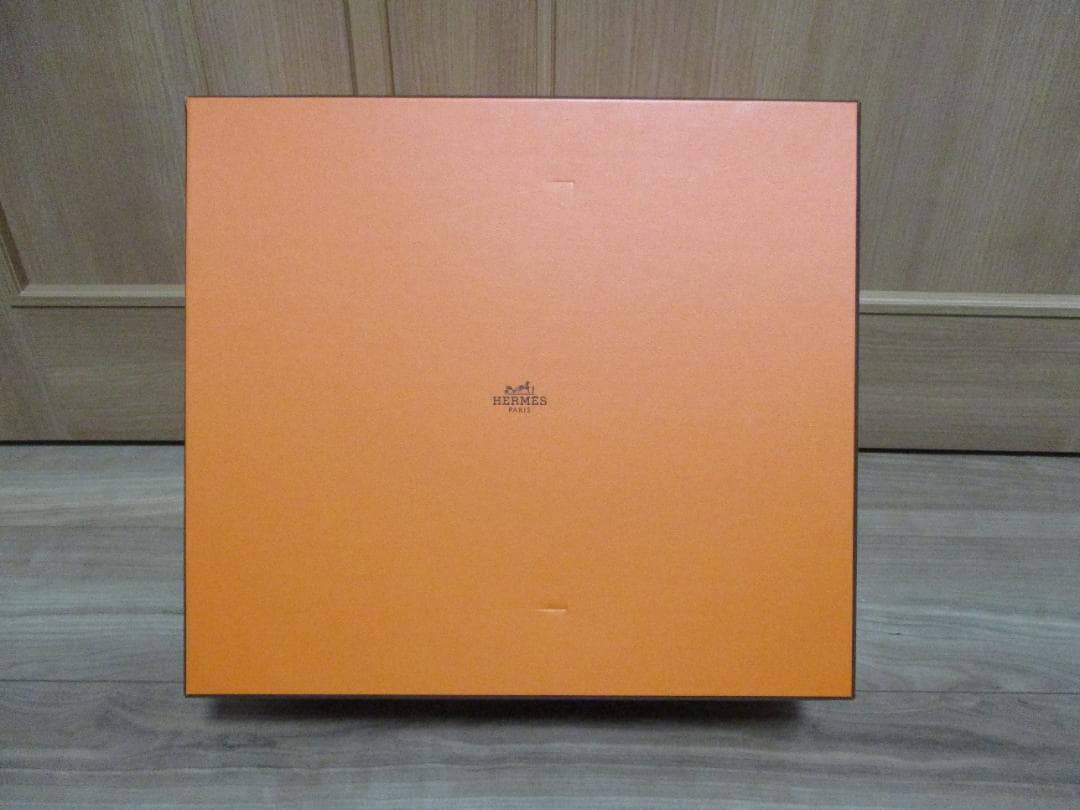 エルメス空箱 34cm x 38cm x 15.5cm(ガーデンパーティー30)