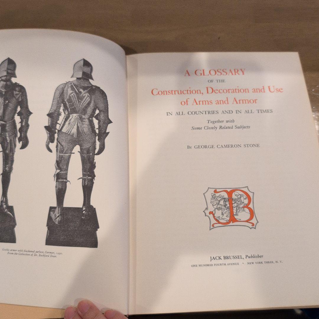 洋書 A Glossary of the Construction Decoratio