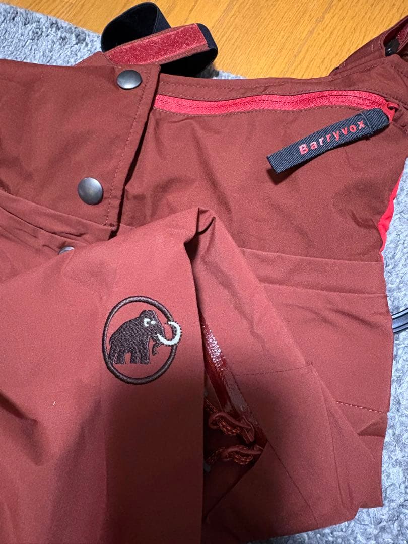 【極美品】MAMMUT ゴアテックスプロ　マロン　サスペンダー付きスキーウェア