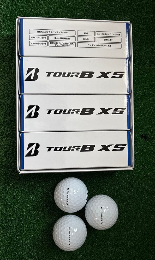 TOUR B XS ゴルフボール 18個（6スリーブ）