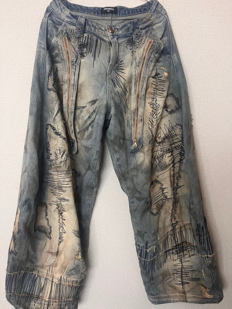 パンツ PERSONSOUL STAIN EMBROIDERY CURVED JEANS
