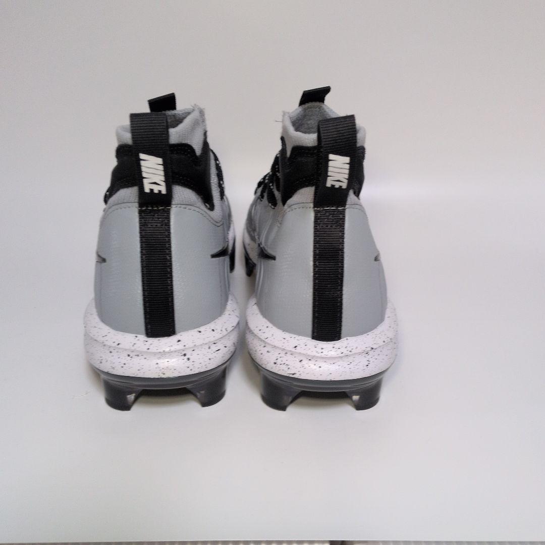 ナイキサッカースパイク　ハイカットスパイク　NIKE