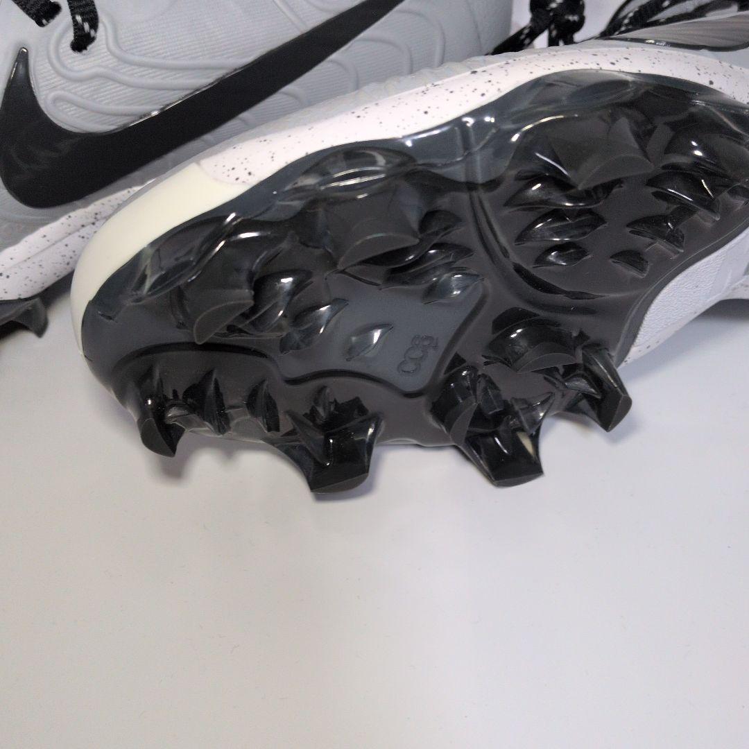 ナイキサッカースパイク　ハイカットスパイク　NIKE