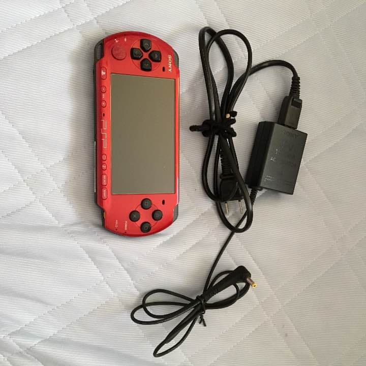 PSPと充電器