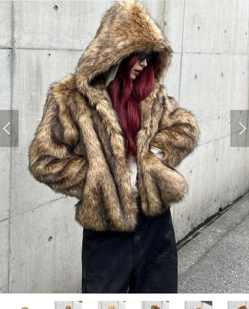 ジャケット・アウター Chikashitsu + hooded cropped fur blouson
