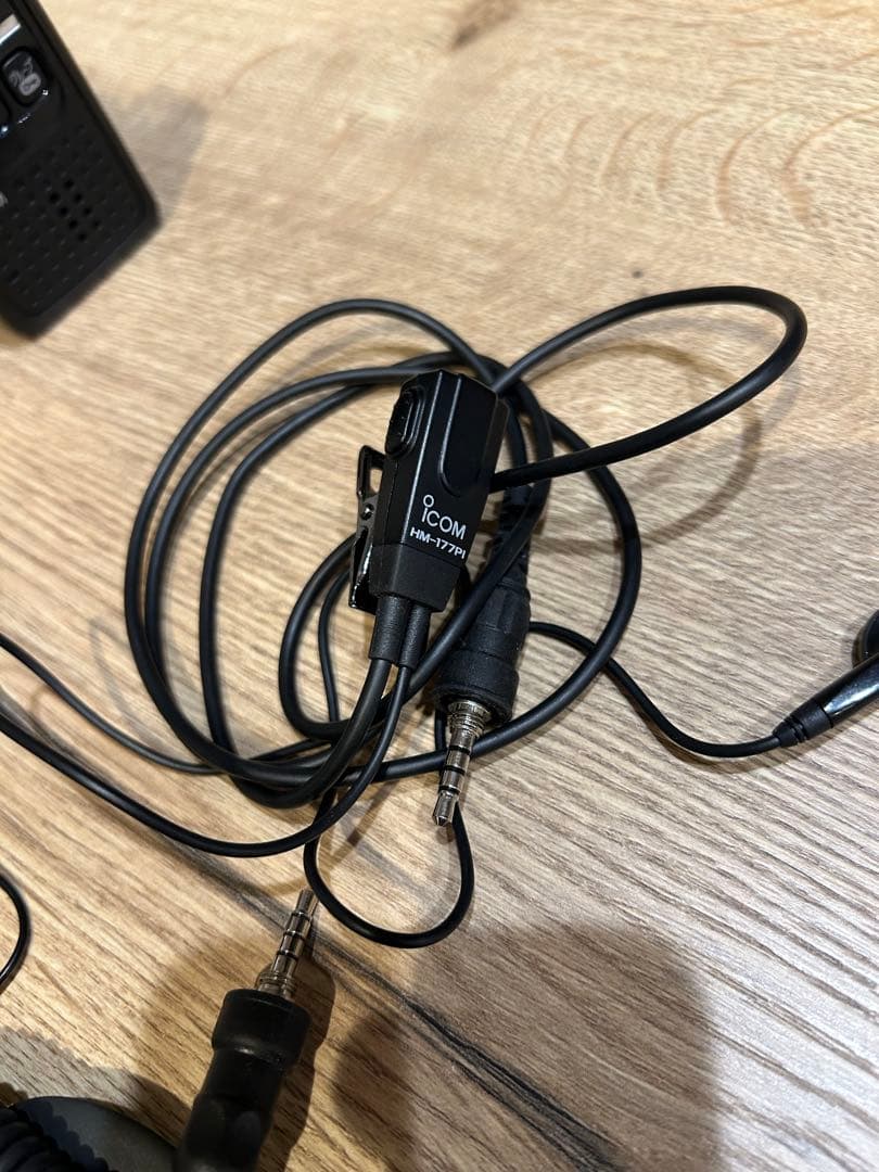 特定小電力トランシーバー　IC-4300 2個