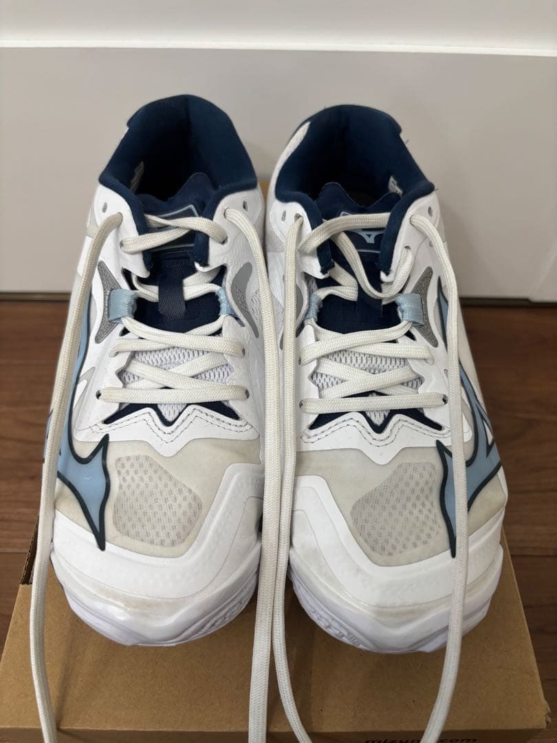 Mizuno バレーボールシューズ ホワイト/ネイビー　24㎝