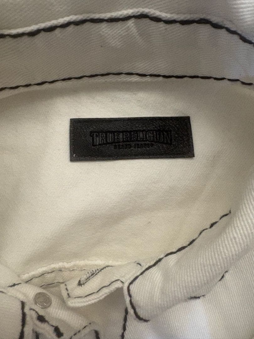 TRUE RELIGION ホワイトデニムジャケット