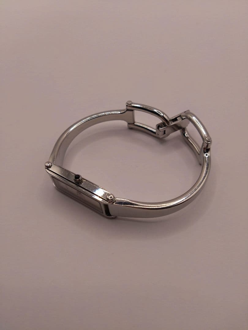 【新品電池】グッチ　GUCCI レディース　腕時計　シルバー