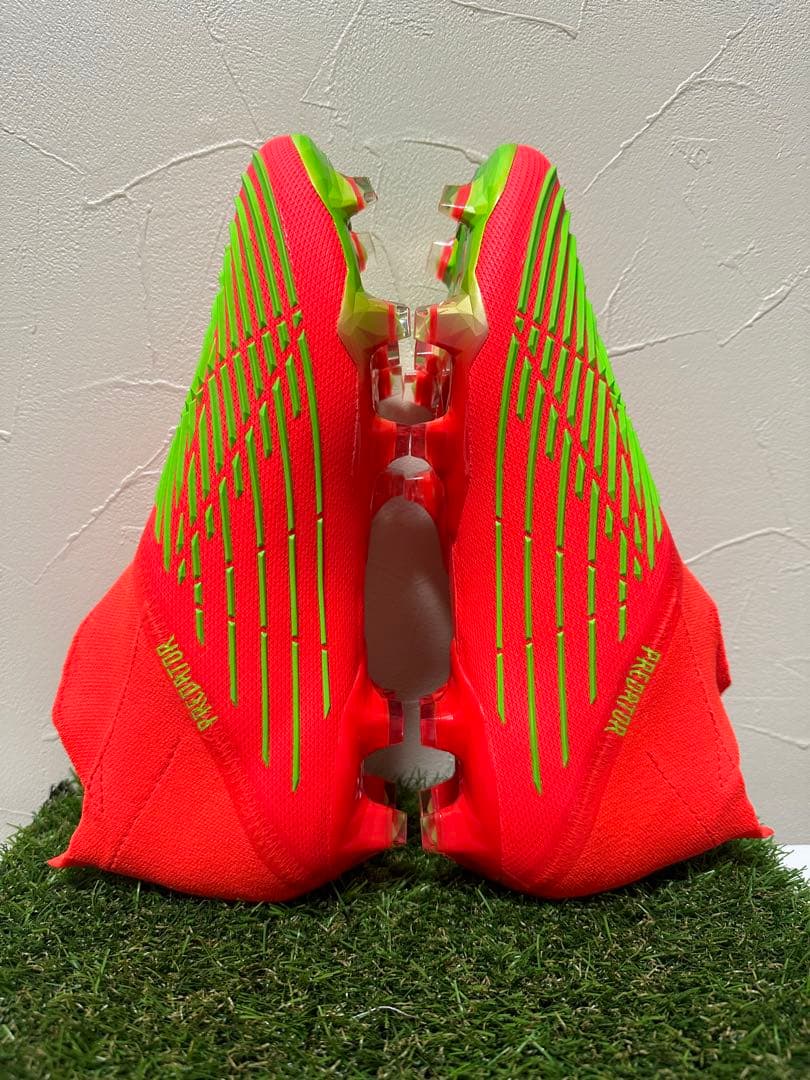 アディダス　プレデター　エッジ+ FG 25.5cm