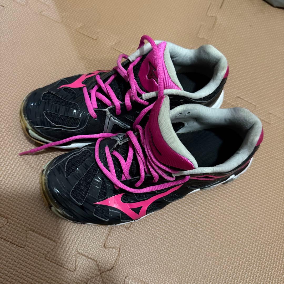 Mizuno バレーボールシューズ 24.5cm 黒　ピンク　部活箱無