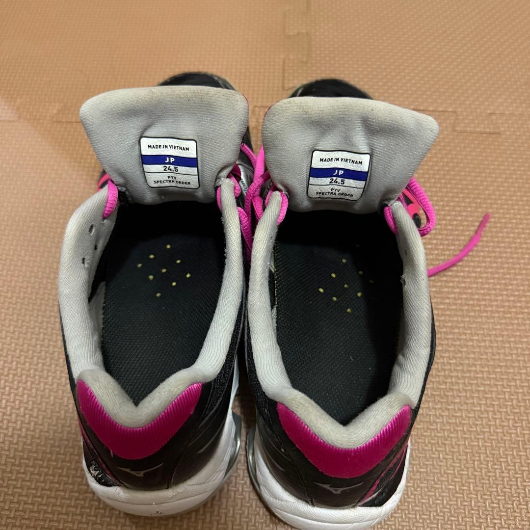 Mizuno バレーボールシューズ 24.5cm 黒　ピンク　部活箱無