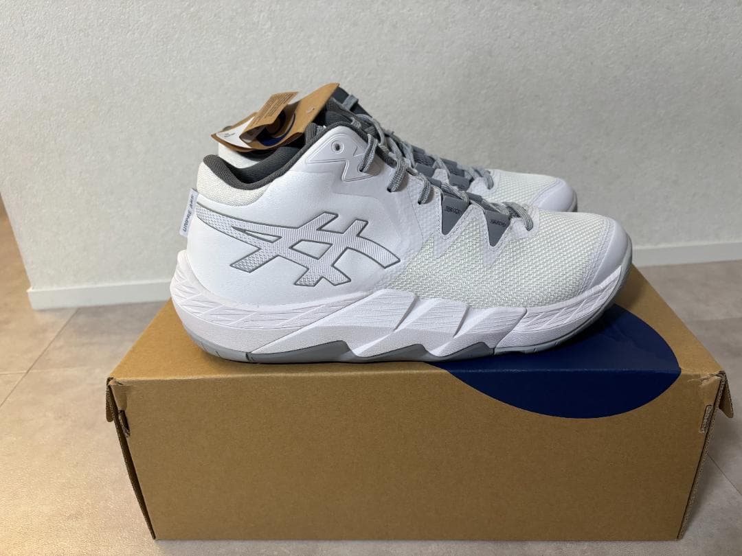 【新品未使用】ASICS　アンプレアルス2　 ワイド　27.0cm　タグ・箱有