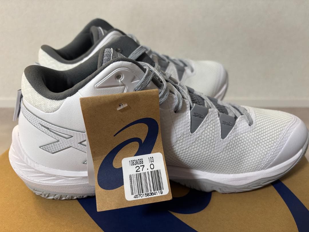 【新品未使用】ASICS　アンプレアルス2　 ワイド　27.0cm　タグ・箱有