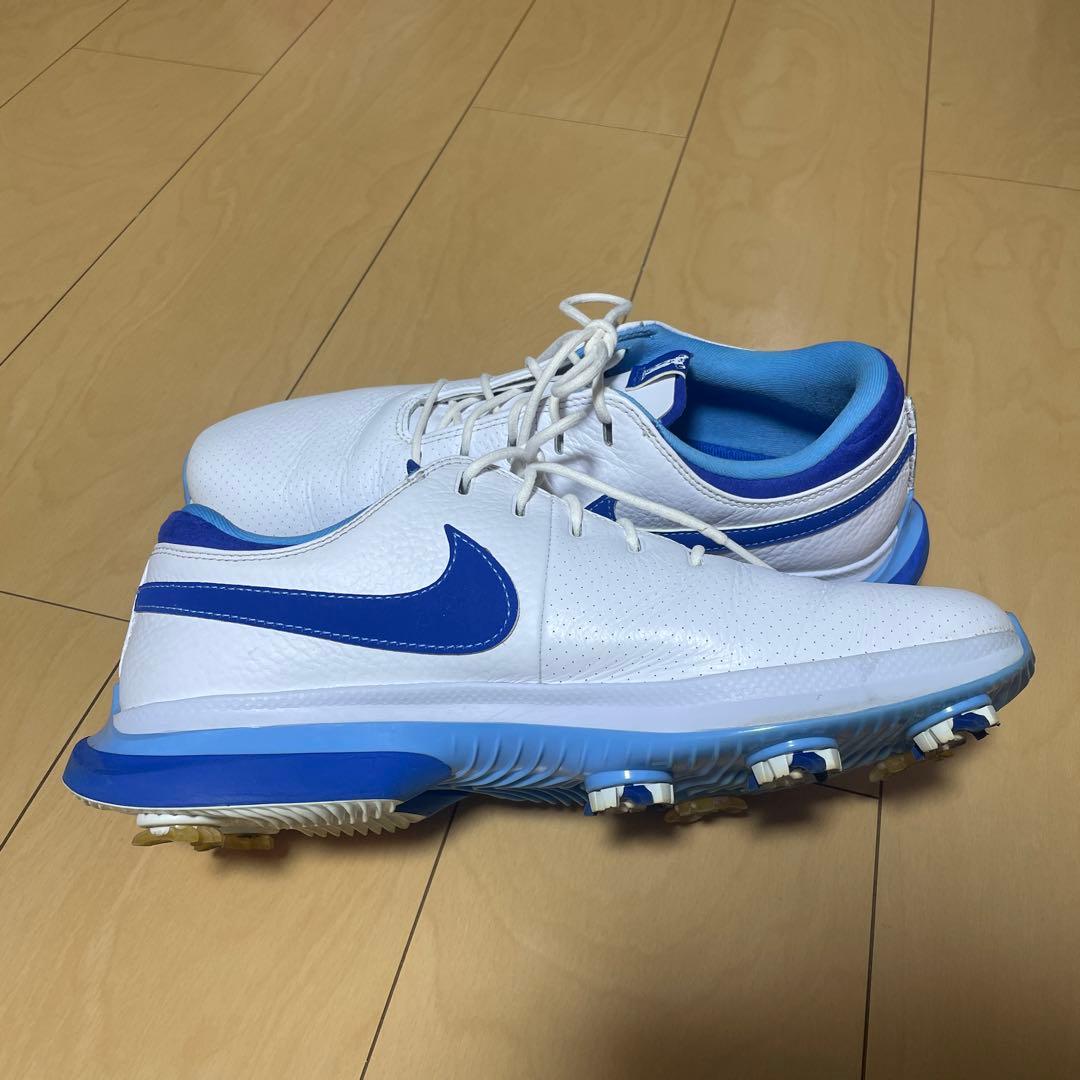 シューズ(男性用) NIKE VICTORY TOUR 3